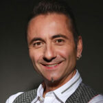 DERANDI-Close-Portrait